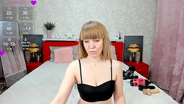 Snapshot of KattyPeachX chatting on February 23, 1:25 am KattyPeachX online show from February 23, 1:25 am