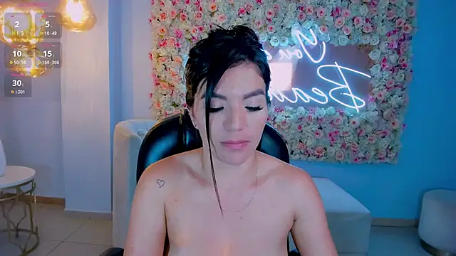 ValeriaRoldanX online show from February 5, 9:25 am