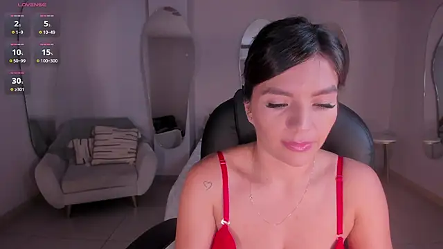 ValeriaRoldanX online show from February 15, 6:23 am