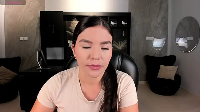 ValeriaRoldanX online show from October 26, 11:09 pm