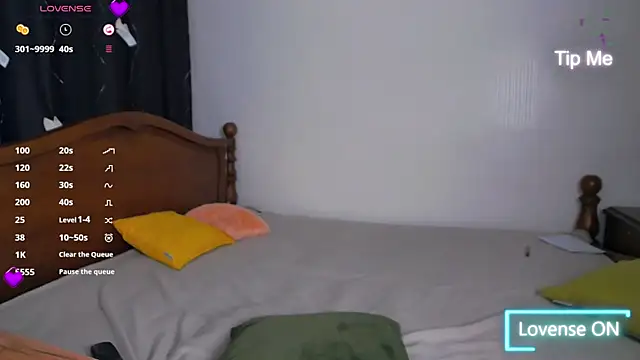 Lillianhot68 online show from February 3, 11:20 am