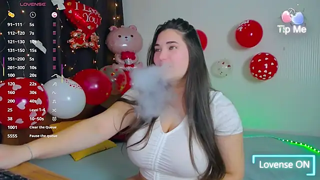 Lillianhot68 online show from February 13, 1:48 pm