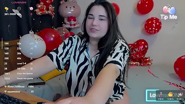 Lillianhot68 online show from February 14, 2:54 pm