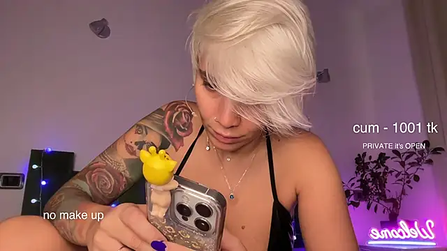 daddyspixxie420 online show from October 15, 9:09 am