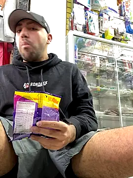 JuanZapata33 online show from December 1, 10:04 pm