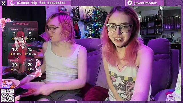 Snapshot of v3n0mb1t3z chatting on December 20, 10:50 pm v3n0mb1t3z online show from December 20, 10:50 pm