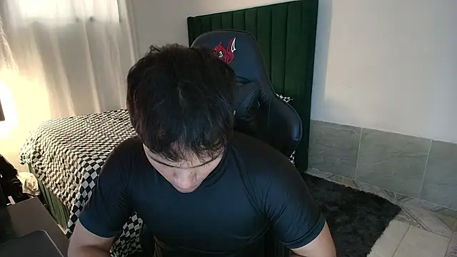 Snapshot of man_dur07 chatting on June 13, 8:51 pm man dur07 online show from June 13, 8:51 pm