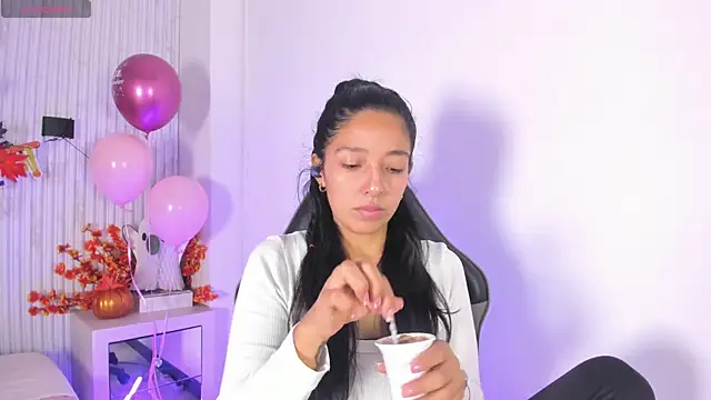 Valery wang online show from October 25, 11:51 am