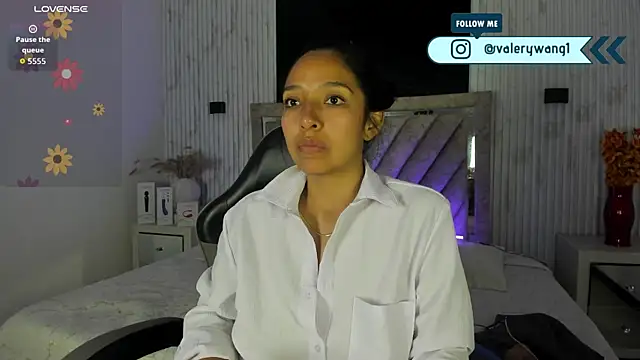 Valery wang online show from December 22, 11:51 am