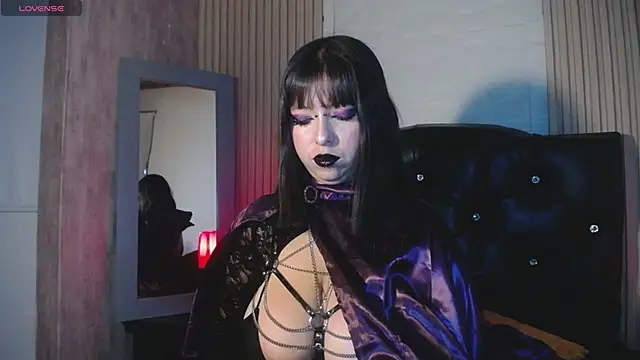 Snapshot of kittyhouse_hs chatting on December 20, 10:32 pm kittyhouse hs online show from December 20, 10:32 pm