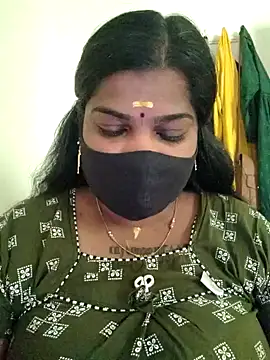 Snapshot of sulekha-mallu chatting on January 11, 3:44 am sulekha-mallu online show from January 11, 3:44 am