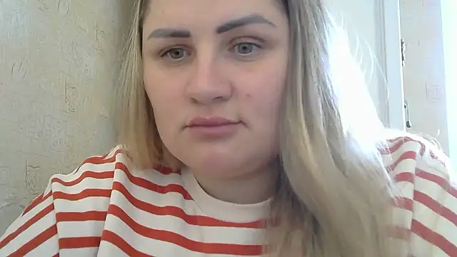 Snapshot of Honeydew-Waves chatting on April 28, 7:13 am Honeydew-Waves online show from April 28, 7:13 am