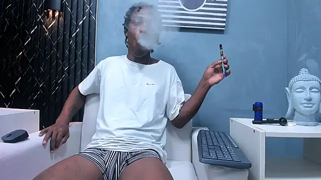 Snapshot of LarryCollin chatting on January 23, 5:24 am LarryCollin online show from January 23, 5:24 am