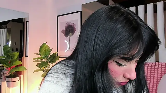 Snapshot of Kitty_Eliffe chatting on October 29, 10:55 pm Kitty Eliffe online show from October 29, 10:55 pm