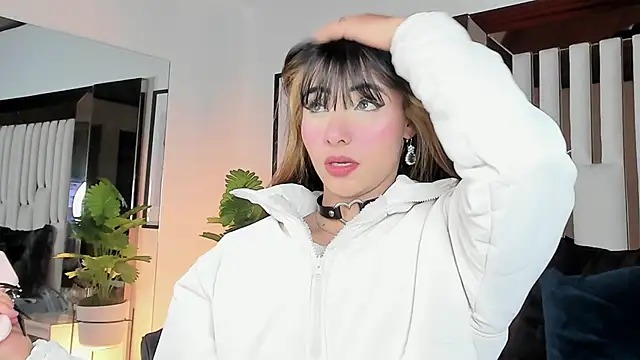 Snapshot of Kitty_Eliffe chatting on April 28, 2:27 am Kitty Eliffe online show from April 28, 2:27 am