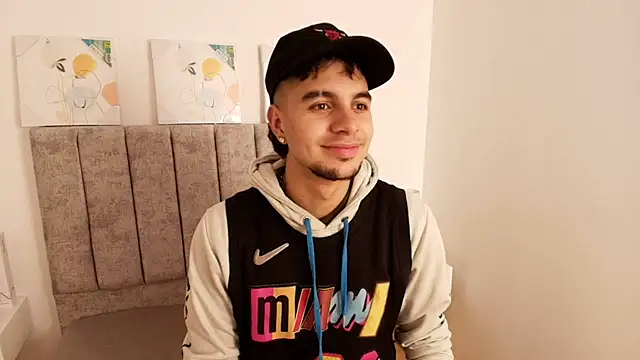 Amadeo Wild online show from January 30, 3:40 pm