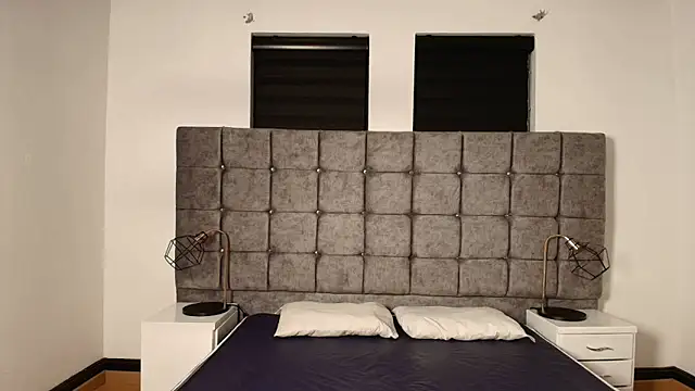 Amadeo Wild online show from February 8, 12:17 am