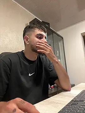 Amadeo Wild online show from September 22, 2:57 am