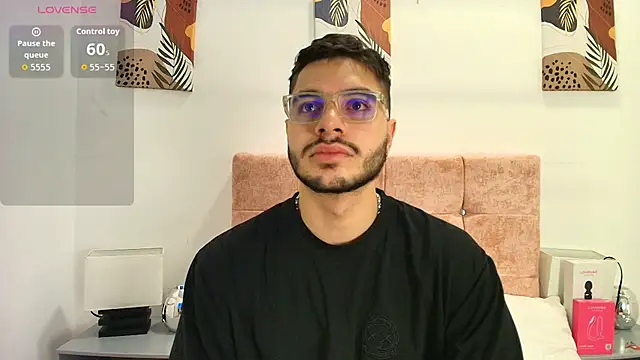 Amadeo Wild online show from February 18, 1:18 pm