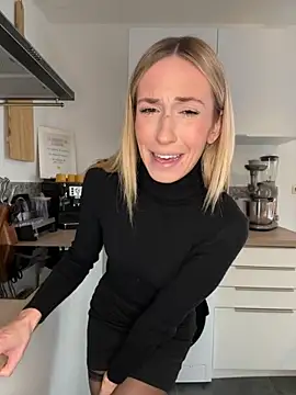 lola tentatiion online show from October 9, 7:17 am