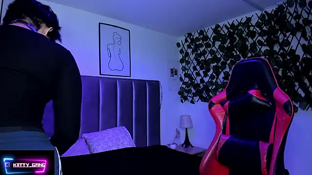 Kitty Gang online show from February 2, 3:16 am