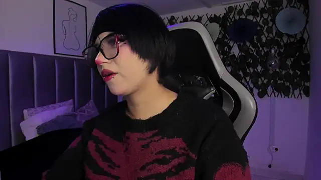 Kitty Gang online show from April 17, 1:41 am