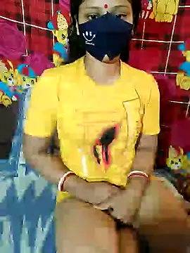 Snapshot of indiancouple09 chatting on December 25, 4:11 pm indiancouple09 online show from December 25, 4:11 pm