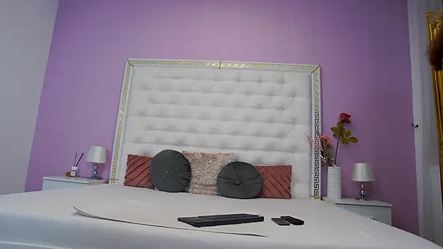 Lenna Paul online show from November 6, 5:08 am