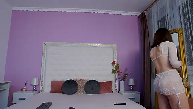 Lenna Paul online show from February 14, 5:15 am