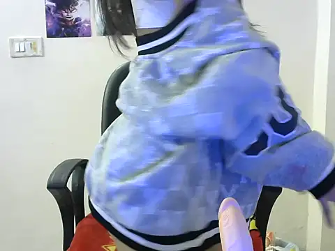 namrata1501 online show from December 8, 6:39 pm