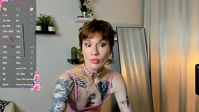 Snapshot of Fog_Foggy_Love chatting on September 22, 8:44 pm Fog Foggy Love online show from September 22, 8:44 pm