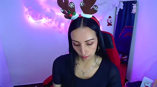 Snapshot of yaralyminjo2 chatting on December 21, 2:04 pm yaralyminjo2 online show from December 21, 2:04 pm