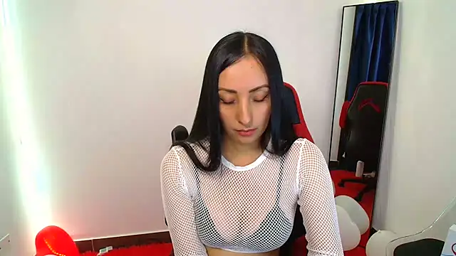 Snapshot of yaralyminjo2 chatting on February 25, 1:28 pm yaralyminjo2 online show from February 25, 1:28 pm