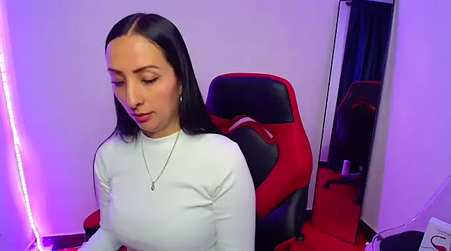 Snapshot of yaralyminjo2 chatting on February 28, 1:36 pm yaralyminjo2 online show from February 28, 1:36 pm