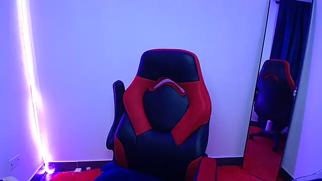 Snapshot of yaralyminjo2 chatting on February 28, 4:42 pm yaralyminjo2 online show from February 28, 4:42 pm