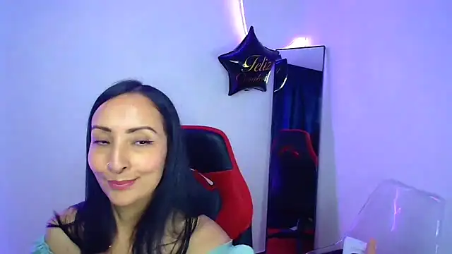 Snapshot of yaralyminjo2 chatting on March 7, 2:34 pm yaralyminjo2 online show from March 7, 2:34 pm