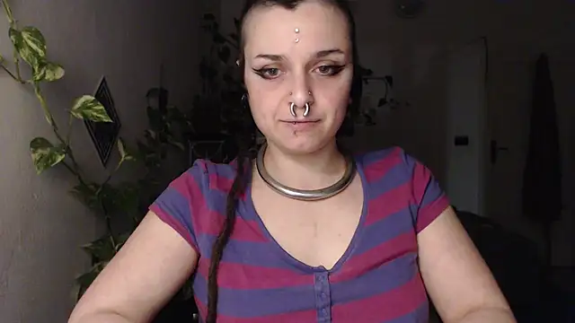 Snapshot of kinkyspirali chatting on February 26, 6:18 pm kinkyspirali online show from February 26, 6:18 pm