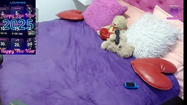 Snapshot of AlexaFontana chatting on January 24, 3:32 am AlexaFontana online show from January 24, 3:32 am