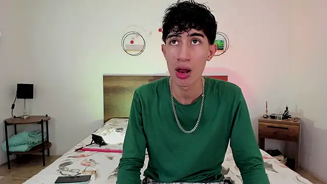 novaybrian online show from December 6, 4:14 am