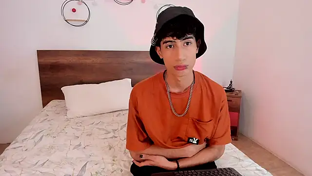 novaybrian online show from December 12, 4:37 am