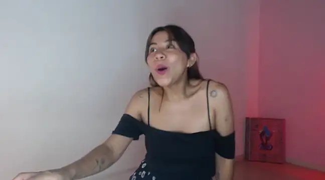 selene gils online show from March 5, 2:03 am