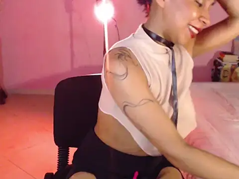 selene gils online show from September 12, 2:55 am