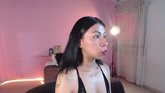 Snapshot of selene_gils chatting on June 18, 7:07 pm selene gils online show from June 18, 7:07 pm