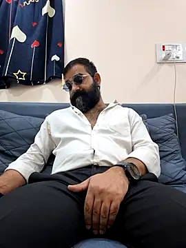 Fun Guuy online show from February 3, 2:53 am