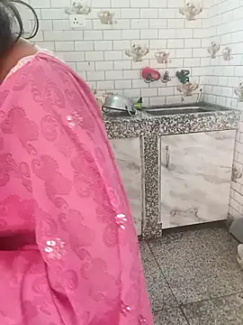 Snapshot of Saroj-Shah chatting on March 6, 8:55 am Saroj-Shah online show from March 6, 8:55 am