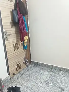 Snapshot of Saroj-Shah chatting on March 8, 3:32 am Saroj-Shah online show from March 8, 3:32 am