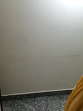 Snapshot of Saroj-Shah chatting on March 12, 5:57 am Saroj-Shah online show from March 12, 5:57 am