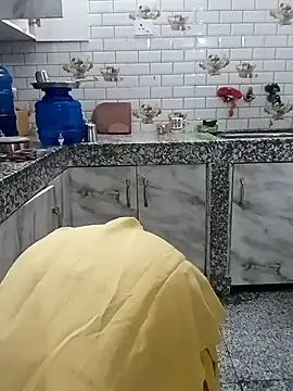 Snapshot of Saroj-Shah chatting on March 24, 4:23 pm Saroj-Shah online show from March 24, 4:23 pm