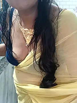 Snapshot of Saroj-Shah chatting on April 9, 6:19 am Saroj-Shah online show from April 9, 6:19 am