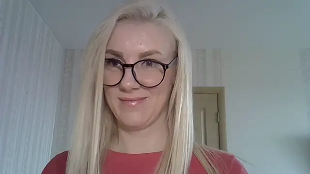 Snapshot of Pabonya91 chatting on February 18, 8:05 am Pabonya91 online show from February 18, 8:05 am